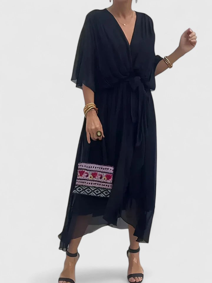 Nada | Elegantti V-kaula-aukko Mekko