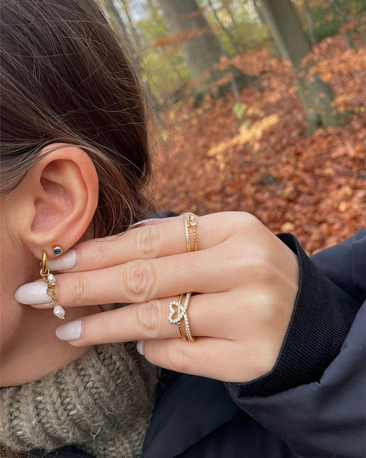 Lyannette | Auringonpaiste Korvakorut 18K Kulta